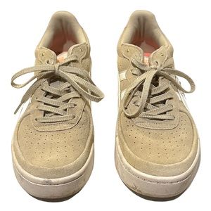 Beige Onitsuka Tiger Women’s Size 8 Sneaker